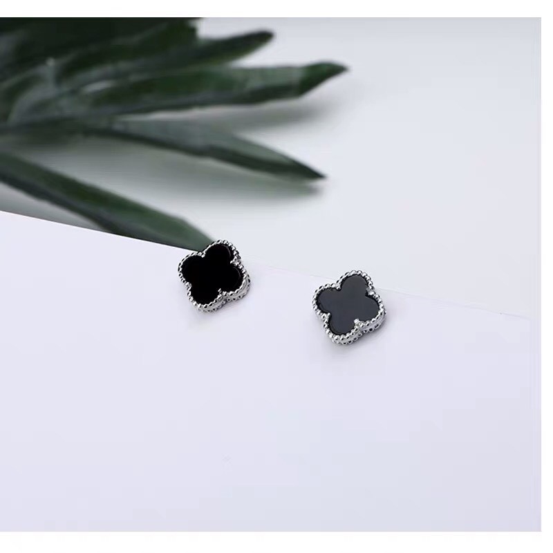 Khuyên tai bạc TLEE cỏ bốn lá đá đen cao cấp TleeJewelry B0195