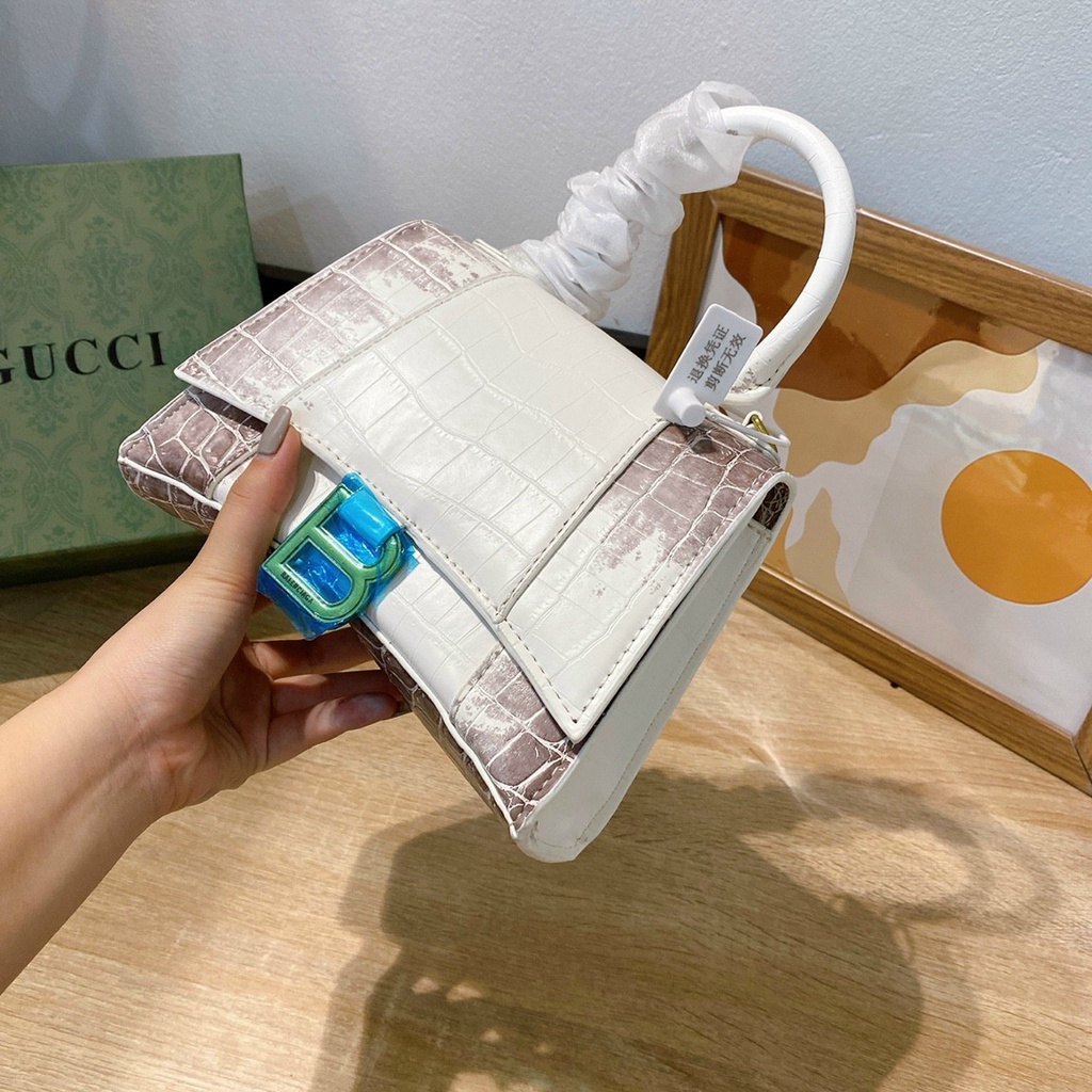 Túi xách Gu Balen hàng SP Full box nguyên seal Size 19/Túi Gu Balen Full box nguyên seal dòng dập vân size 19