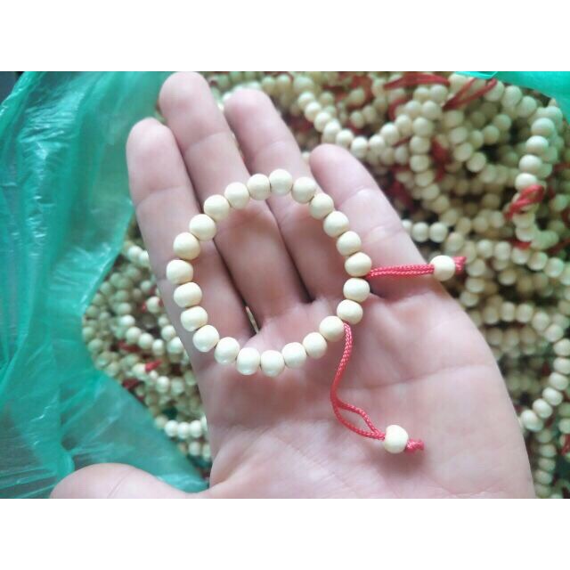 Vòng dâu tằm cho bé