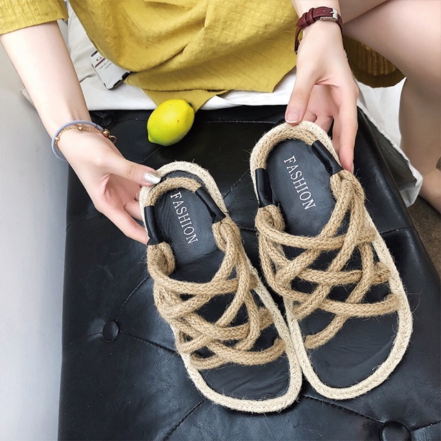 Dép dây đan