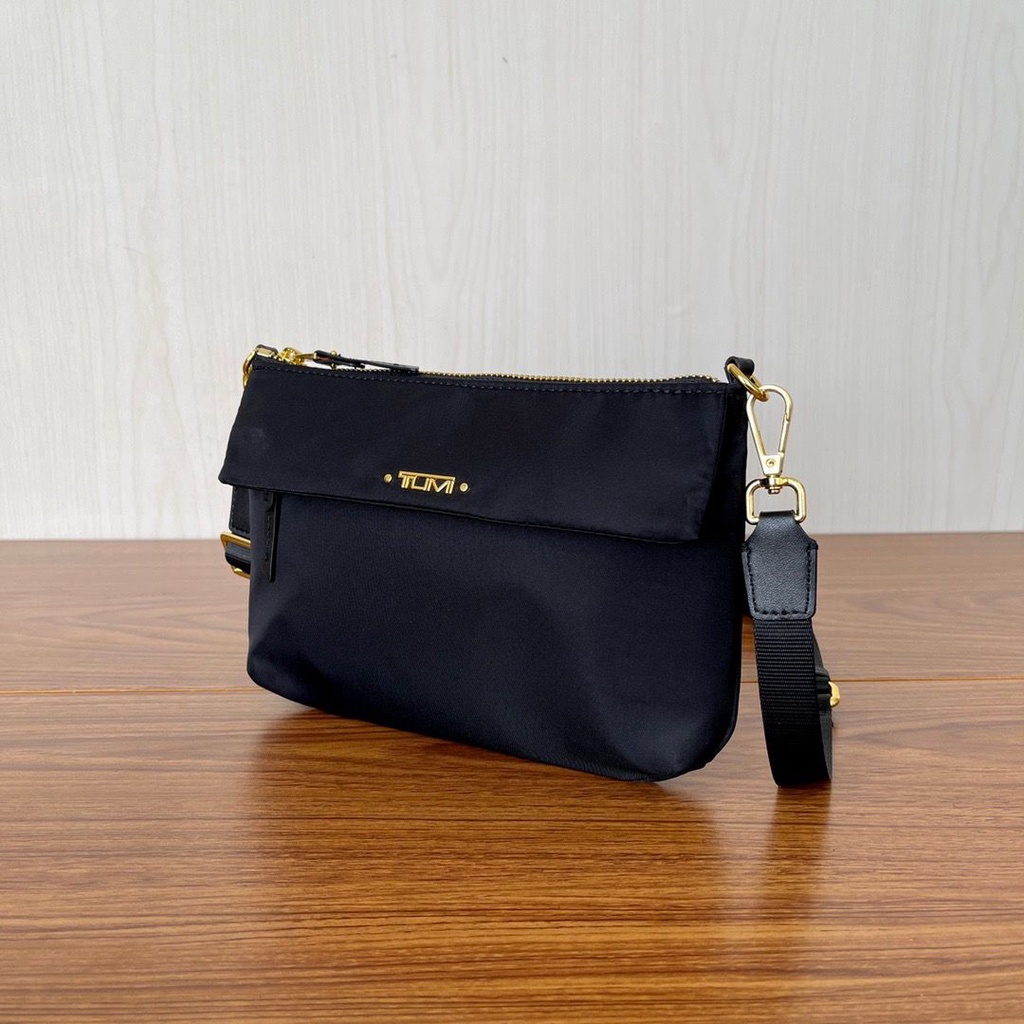 Tumi TUMI TUMI4934770Túi Đeo Chéo Một Dây Vista Series Với Nhiều Chức Năng Thiết Kế Cho Nữ.