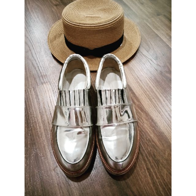 Giày slip on bạc