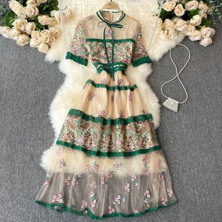 Đầm ren lưới thêu hoa cột nơ
