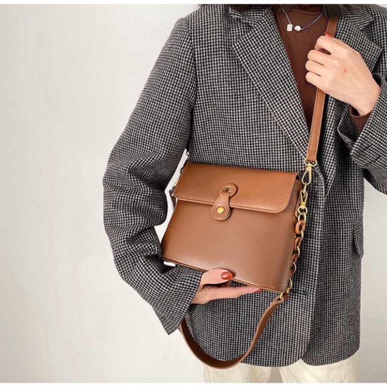 Túi tote da đeo chéo nữ dây phối xích nhựa khoá móc tròn thegioituixachqc17