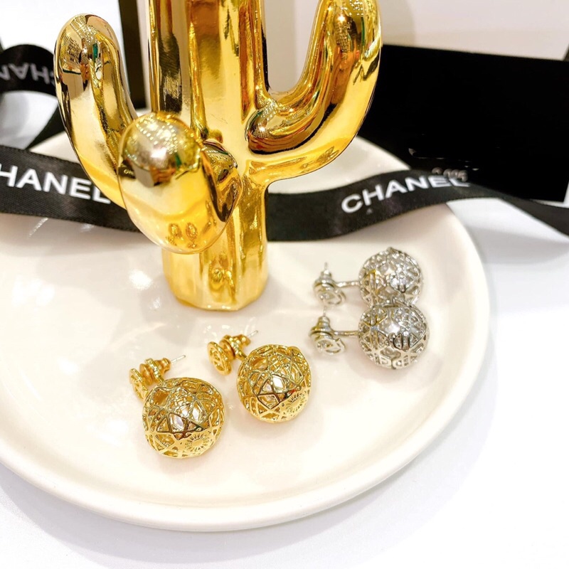 Khuyên tai, bông tai tròn Di.or thương hiệu