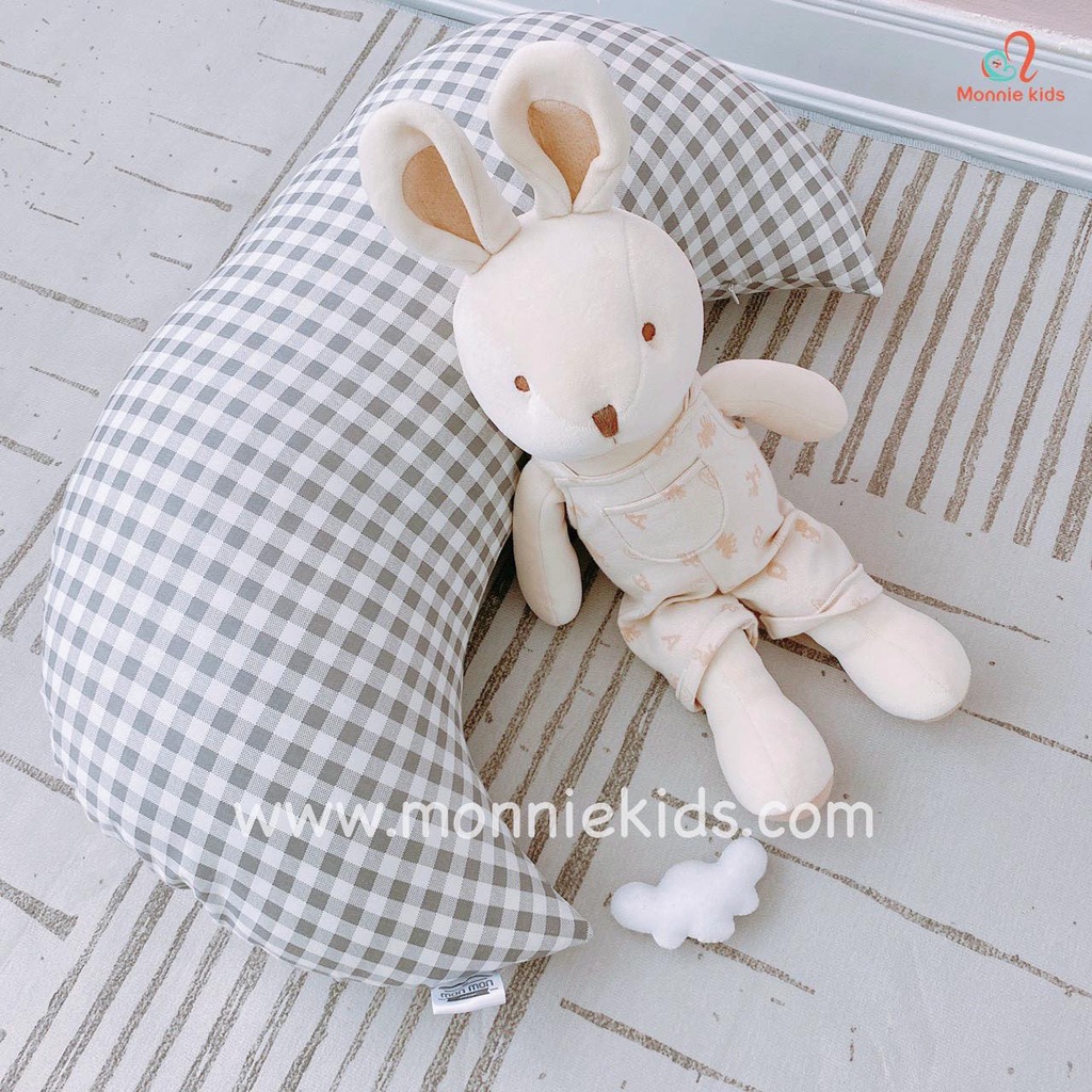 Gối ôm chữ C Monmon 0M+ cho trẻ, gối cotton đa năng cho bé sơ sinh - Monnie Kids