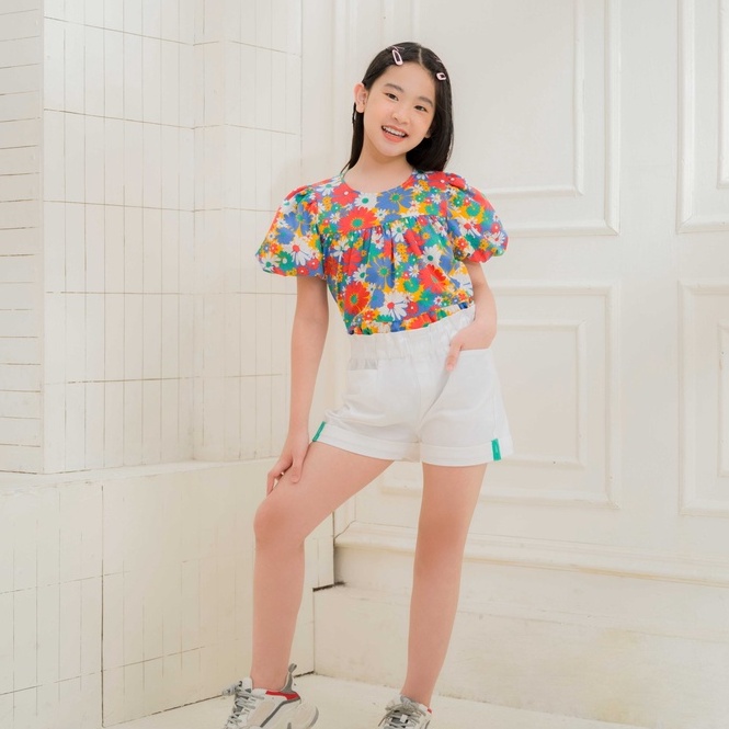 Quần đùi bé gái chất kaki thiết kế Jookyli dáng rộng cạp bo chun thoải mái, năng động 20G0970