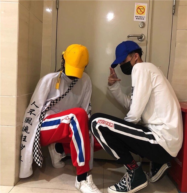 Quần jogger Nỉ unsiex Chữ Giữa nam nữ phong cách ulzzang Wind | BigBuy360 - bigbuy360.vn