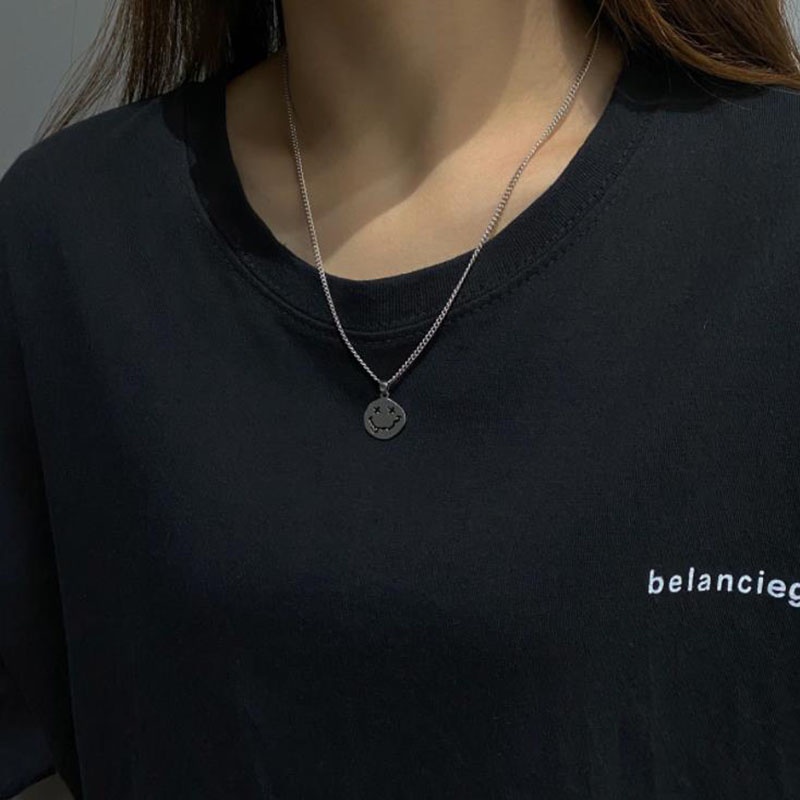 Vòng cổ mặt hình mặt cười bằng kim loại màu bạc sáng tạo cho bạn thân