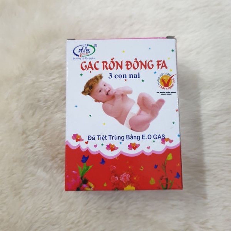 Gạc rốn Đông Pha ( 1 hộp gồm 3 cái )