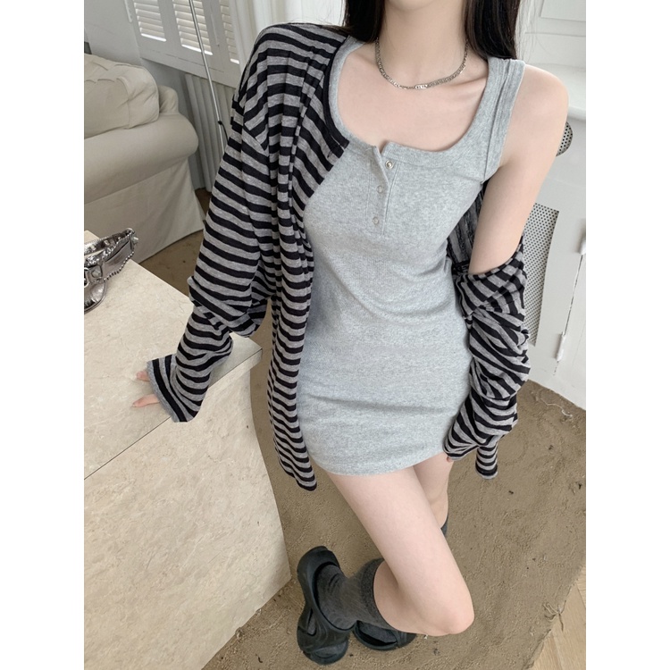 Đầm Sát Nách Cổ Vuông Dáng Chữ A + Áo Khoác cardigan Chống Nắng Cao Cấp Thời Trang