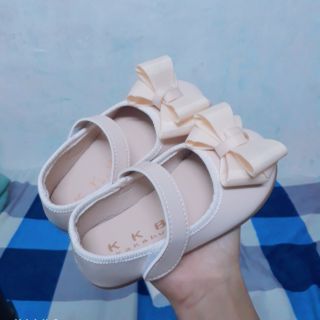 Giày búp bê nơ bé gái màu be sz 30
