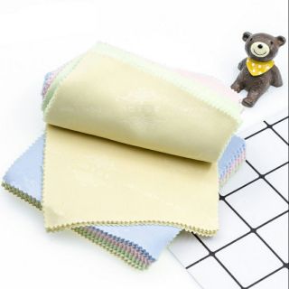 Khăn lau kính loại tốt