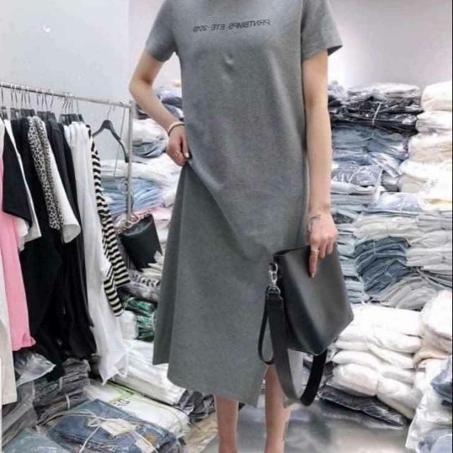 Váy xuông xẻ tà