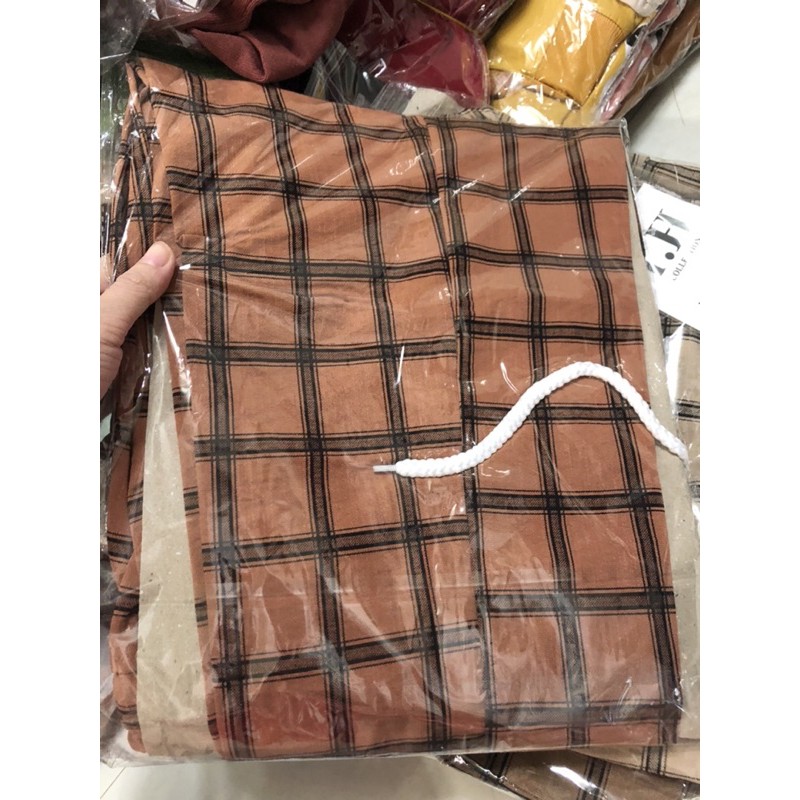 Quần vải sọc nữ