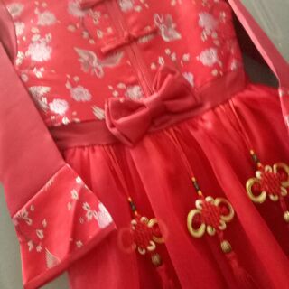 Váy cách tân cổ tàu