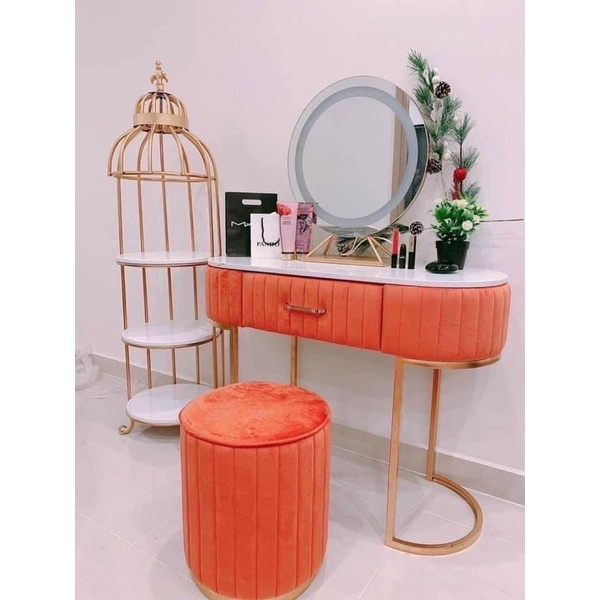Bàn Trang Điểm Bọc Nỉ Gương Đèn Led
