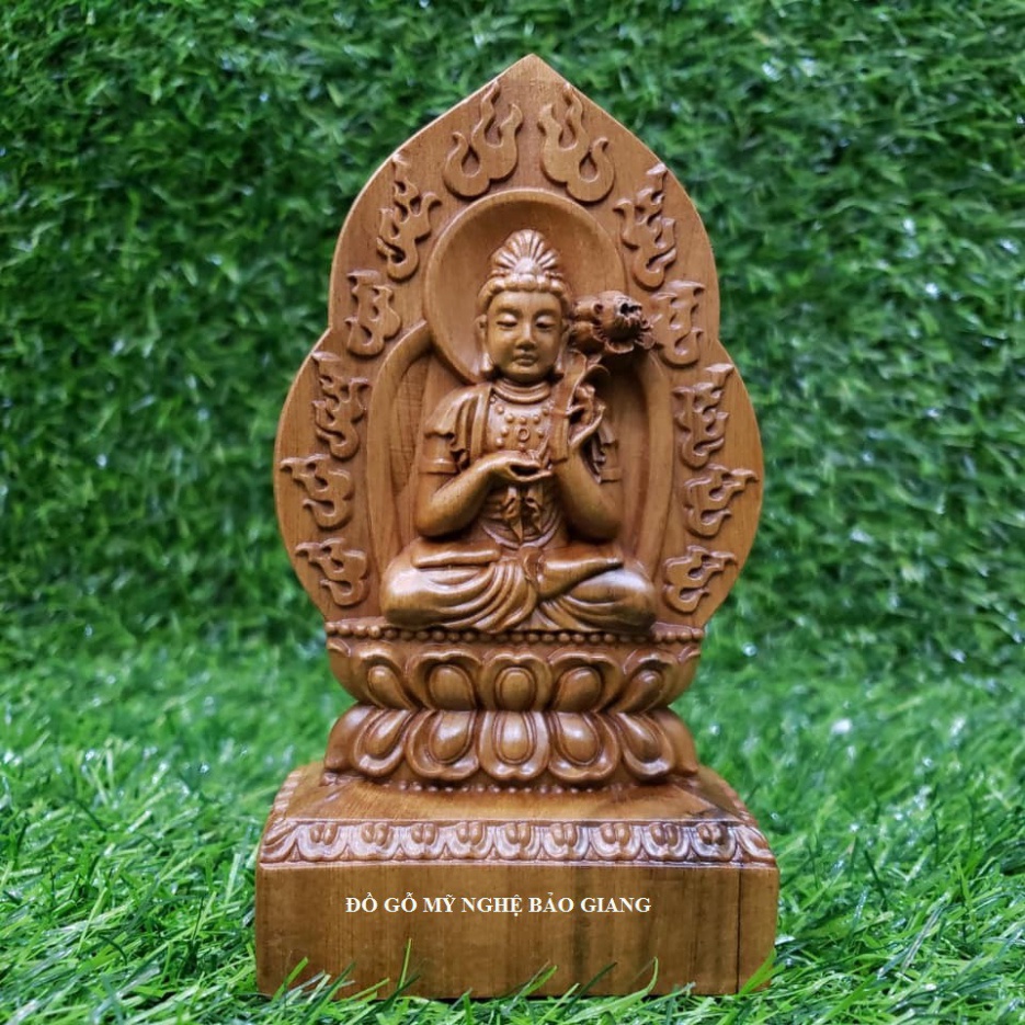 Tượng để xe ô tô Phật Đại Thế Chí Bồ Tát bằng gỗ - Tuổi Ngọ giá rẻ