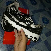 Giày Skechers size 36