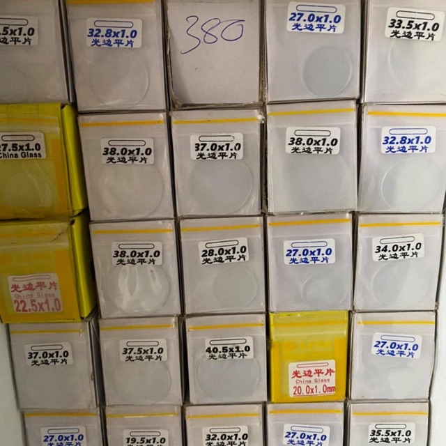 Kính saphia nguyên khối đủ size từ 160 đến 400, dày 1mm, 1.2mm, 1.5 mm
