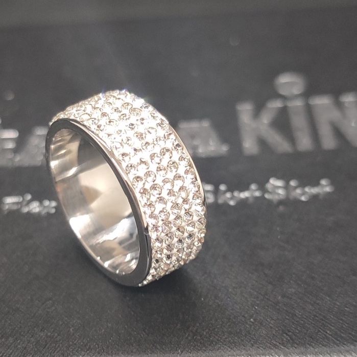 Nhẫn Đính đá v1 Titan Nam Nữ Cá Tính, Nhẫn Nam Nữ Thời Trang Đính Đá Mama King chất liệu titan Nhẫn Nam Đính Đá Đẹp N2