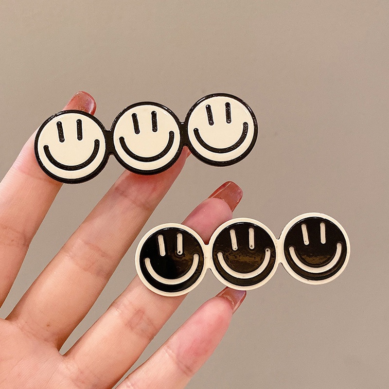 Kẹp Tóc Họa Tiết Ô Vuông Trắng Đen Hiện Đại