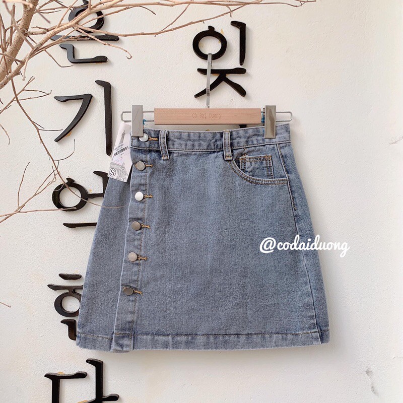 [Mã SKAMCLU7 giảm 10% tối đa 50K đơn 0Đ] chân váy bò cúc lệch