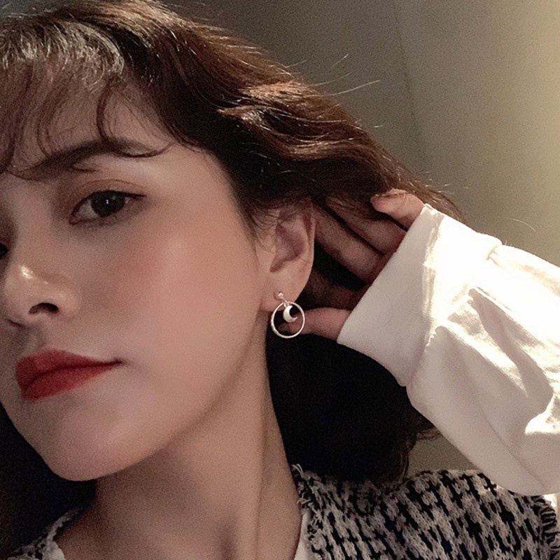 Bông Tai Mạ Bạc 925 Hình Trăng Khuyết Nhỏ Tinh Tế Chống Dị Ứng