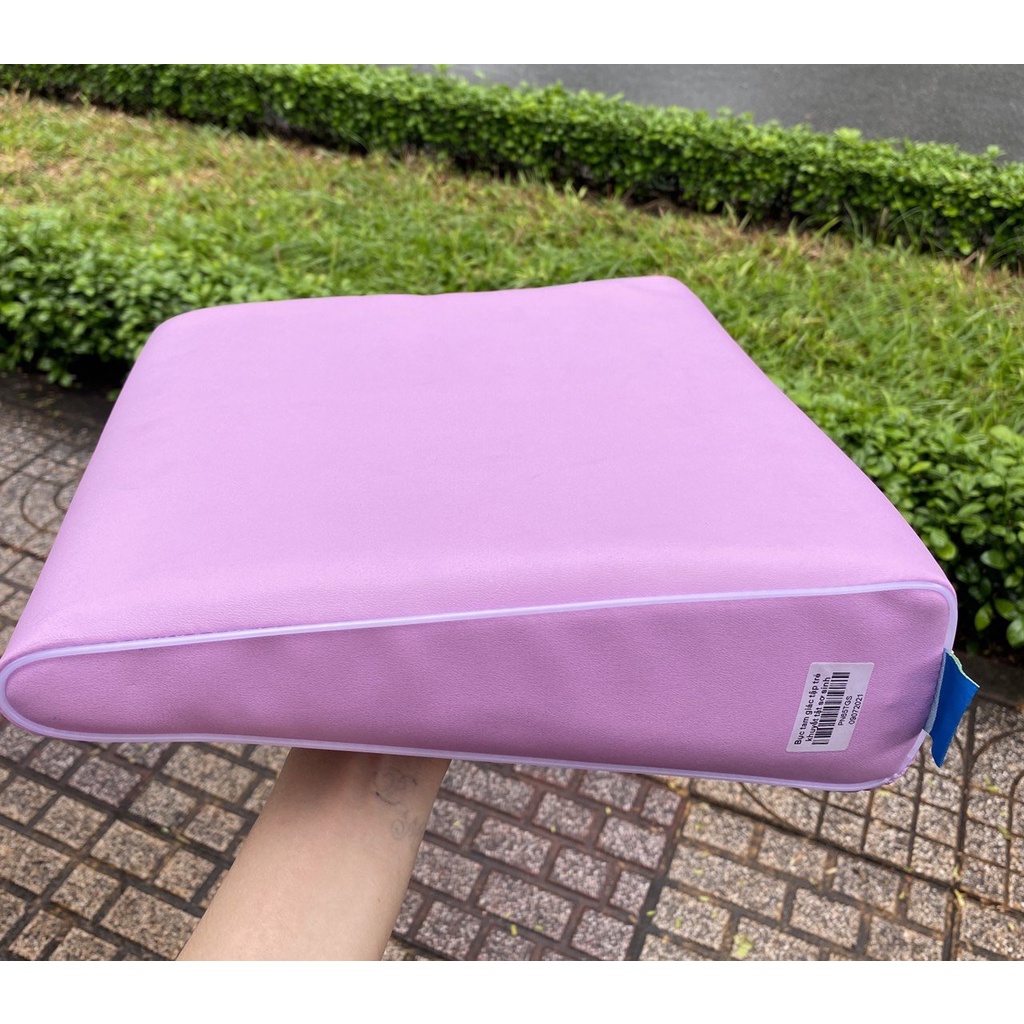Bục tam giác sơ sinh 30cmx30cmx10cm - PN65TGS