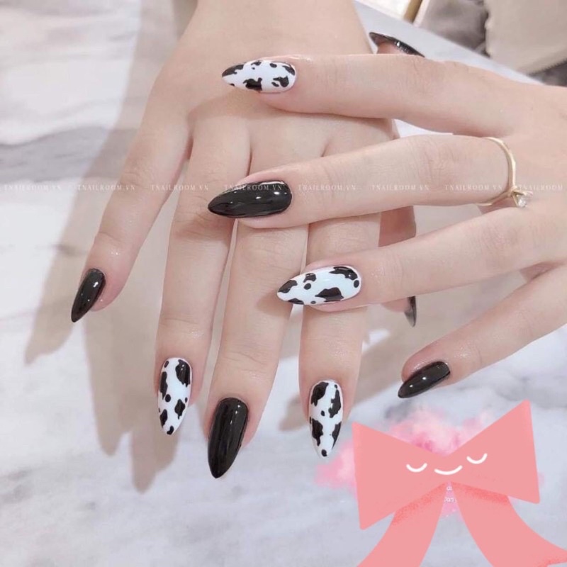 Nail box thiết kế bò sữa kèm keo và dũa