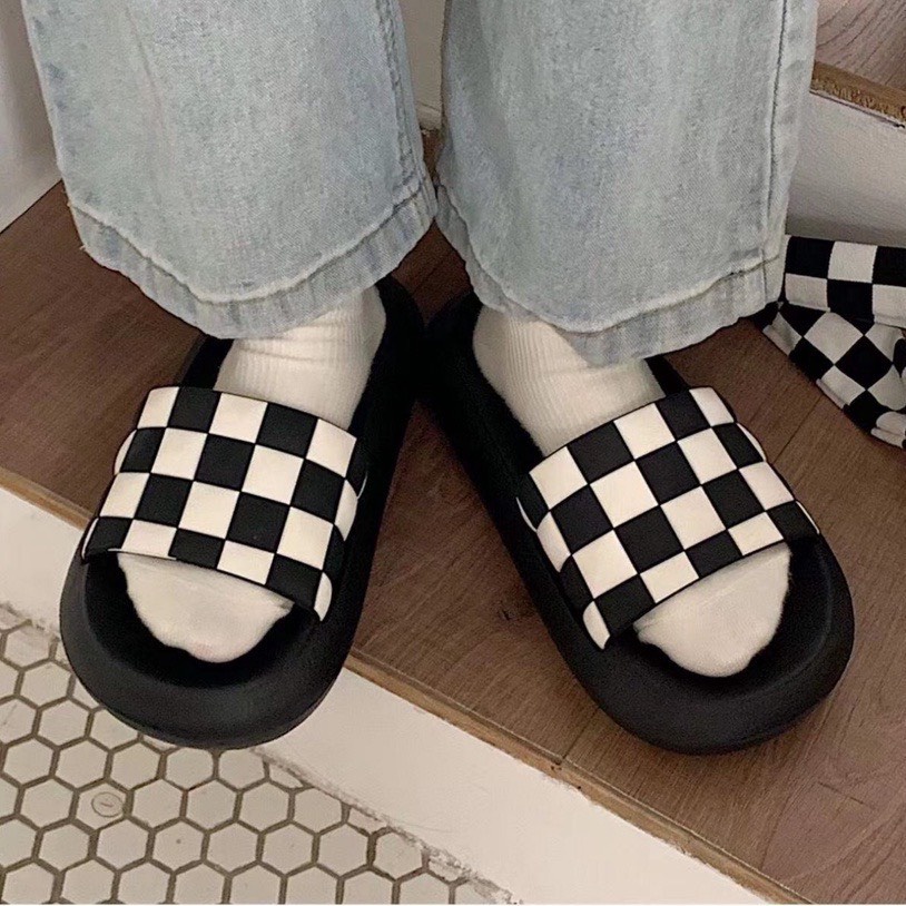 Dép bánh mì caro, dép quai ngang nữ caro dễ thương bản 2022 - cực nhẹ êm chân