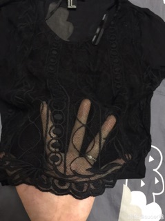 [Sale]Áo croptop ren Forever21 auth