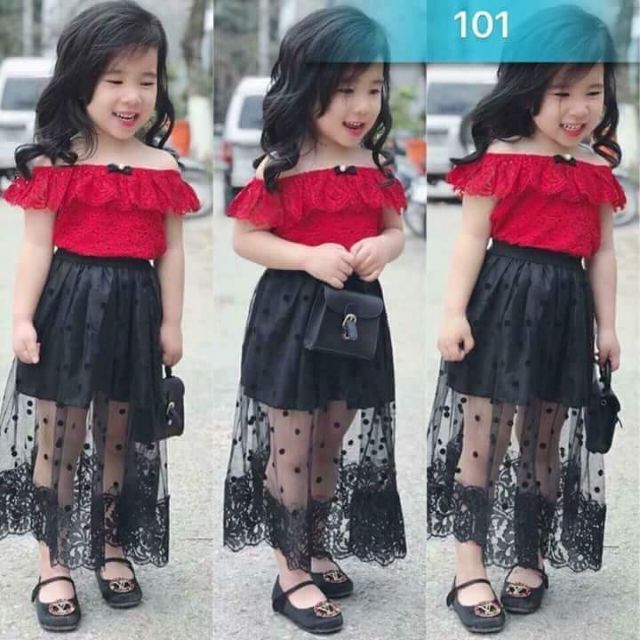 Đầm xinh cho bé