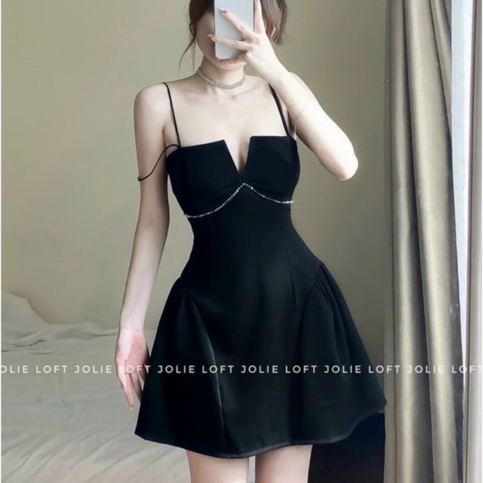 Đầm cúp ngực hai dây cực sang chảnh cho nàng đi chơi dự tiệc