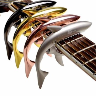 Capo guitar cá mập cao cấp