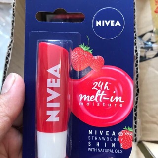 Son dưỡng ẩm môi (có màu) Nivea