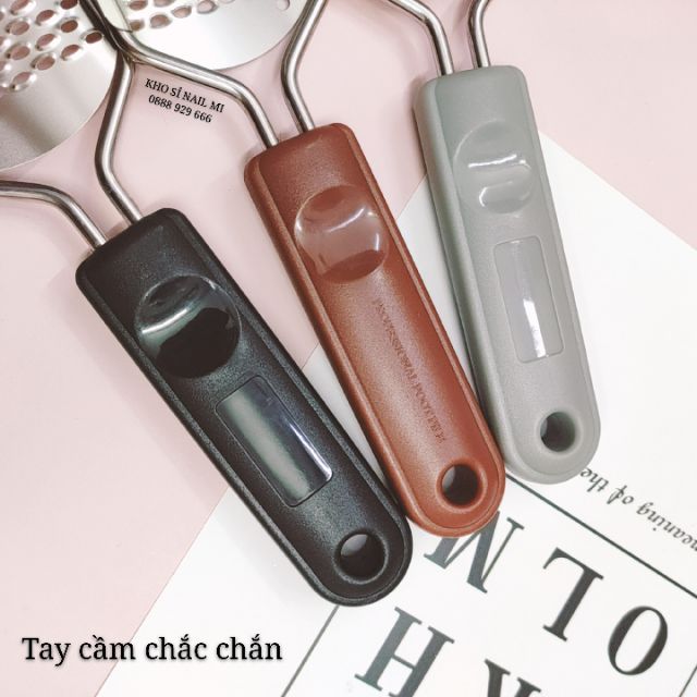 Cây chà gót chân inox 304 - loại mới rất bén hiệu quả cho vùng da bị chai dày (có thể thay mặt chà)