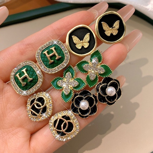 Đôi Khuyên Tai Ngọc Trai Thời Trang Hàn Quốc