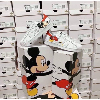Giày adidas