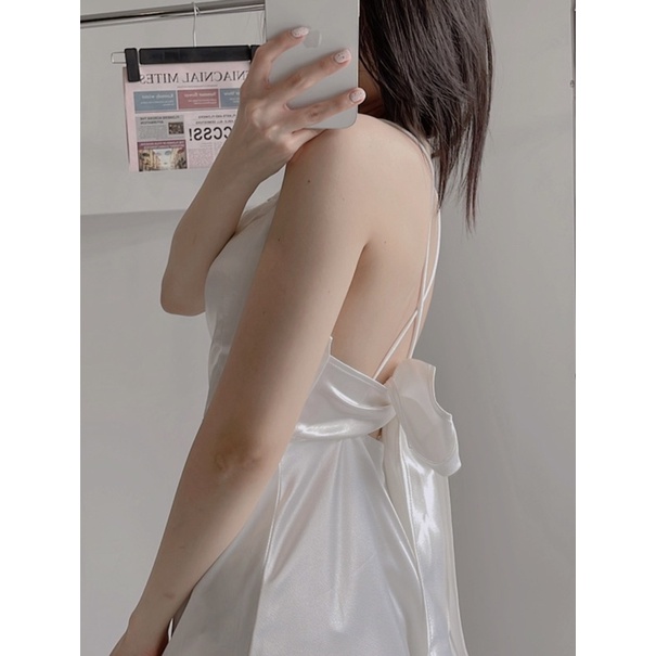 Đầm maxi trắng hai dây cột lưng quảng châu taobao