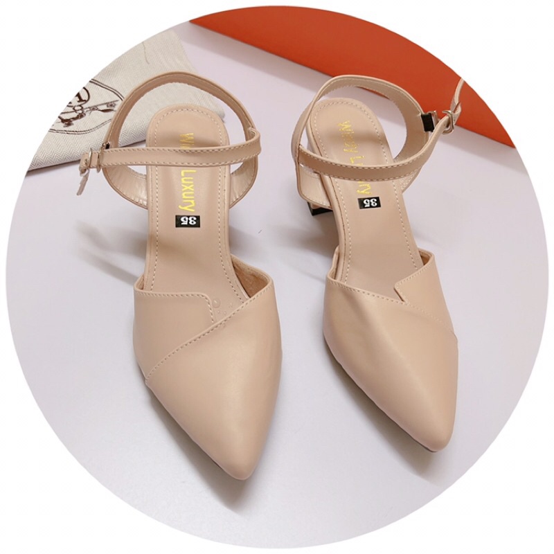 Giày sandal bít mũi công sở da lì mũi nhọn gót vuông 6p đơn giản