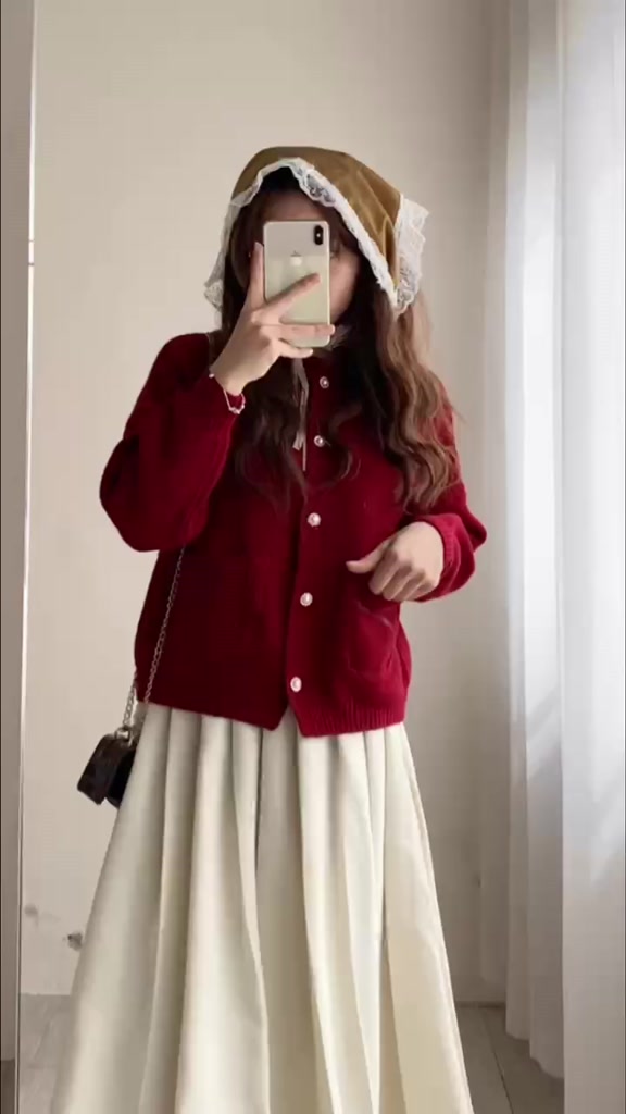 Áo cardigan len cúc ngọc 815 màu đỏ đô, đỏ đậm | BigBuy360 - bigbuy360.vn