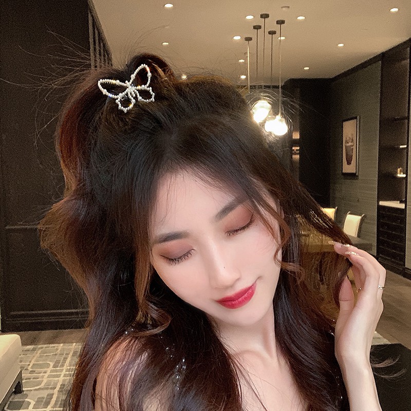 Cặp tóc hình bướm đính viền ngọc trắng tinh tế thanh lịch_M1133