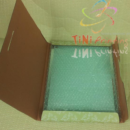 KHUNG HÌNH THỦY TINH KHUNG HÌNH KH01 (18X23X0.5CM) IN HÌNH THEO YÊU CẦU