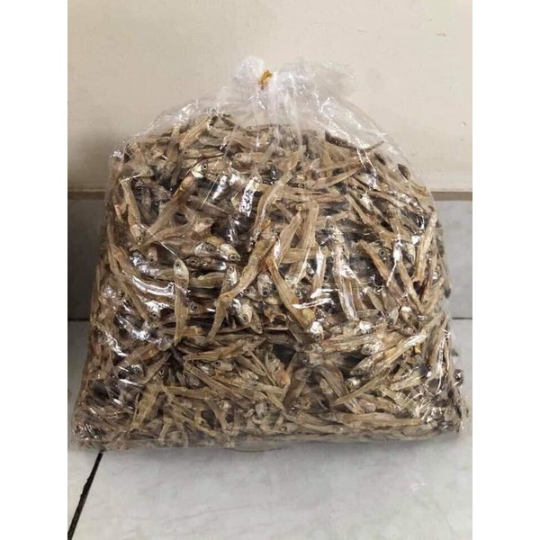 Hàng nhà làm - 500gr cá cơm khô nhà làm, an toàn, sạch sẽ, không hóa chất, phẩm màu- có video sản phẩm | BigBuy360 - bigbuy360.vn