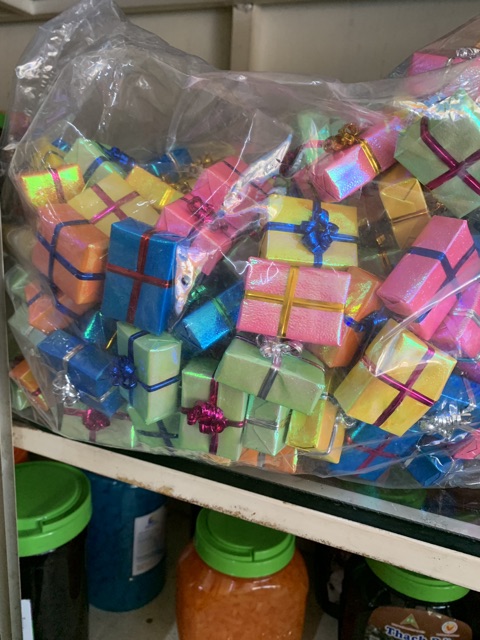 Kẹo hộp quà NOEL--500g - date mới