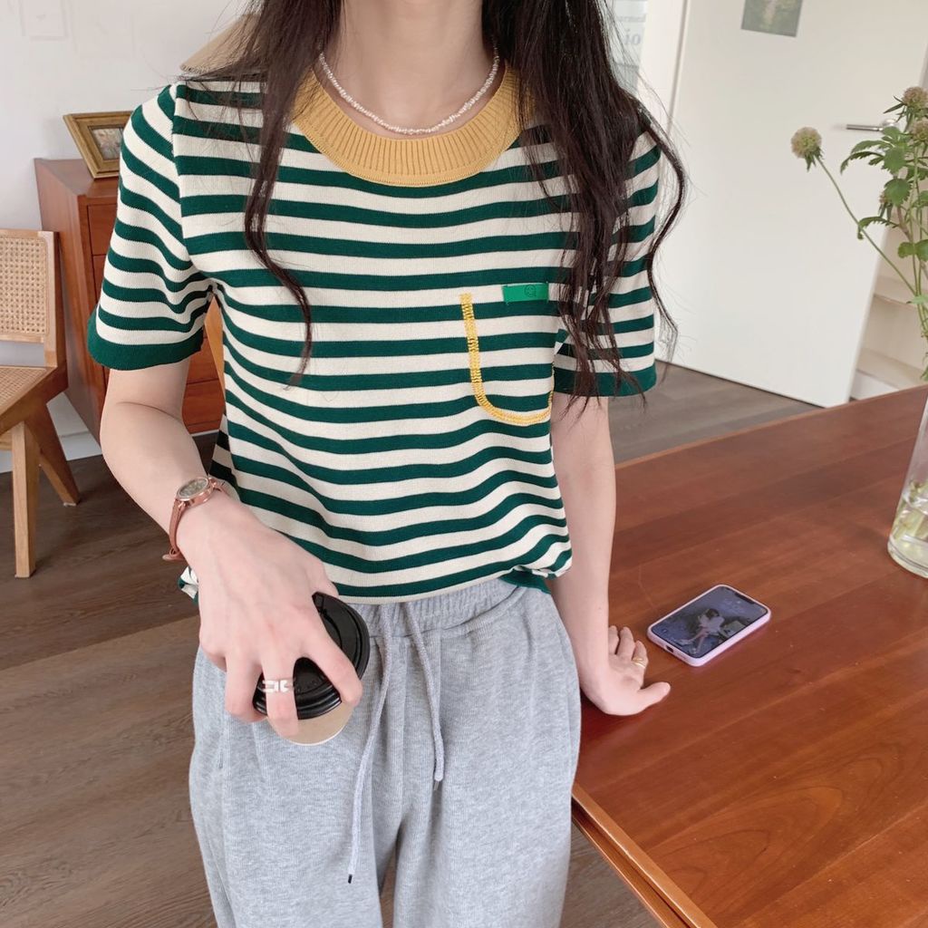 Áo Sweater Dệt Kim Phối Màu Tương Phản Có Túi Nhỏ Họa Tiết Kẻ Sọc Màu Tương Phản Phong Cách Hàn Quốc Mới