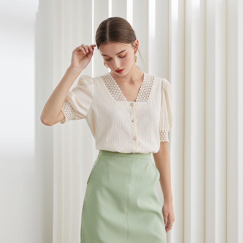 Áo Kiểu Tay Phồng Cổ Chữ V Phối Ren Xếp Ly Thời Trang Xinh Xắn Cho Nữ