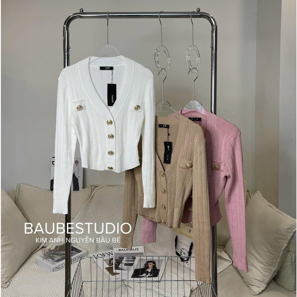 Áo len khuy dài tay vạt bầu hách dáng