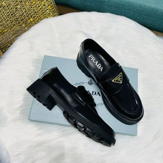 Giày tây công sở nữ Prada